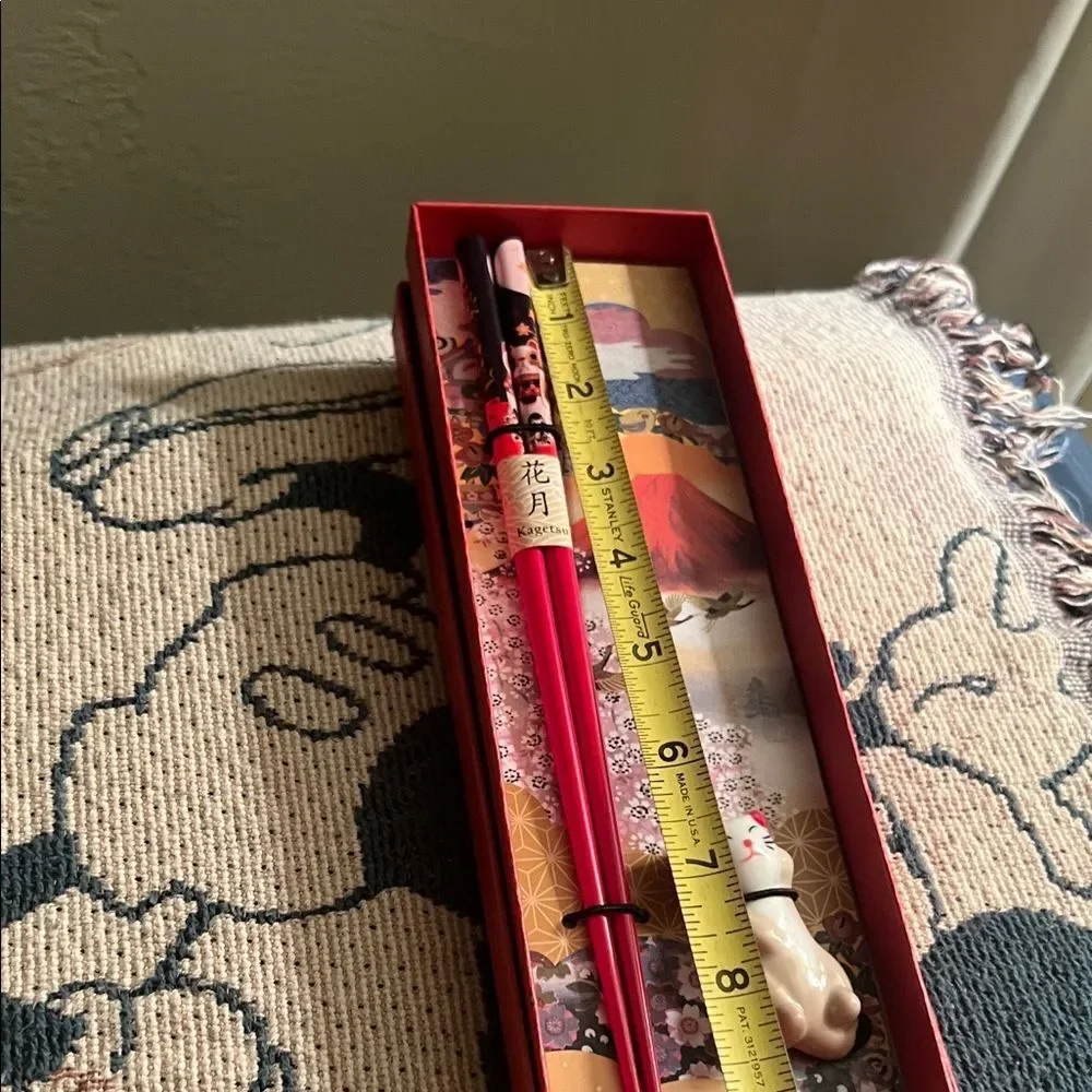 #1012+Red Chopsticks with Cat Holder